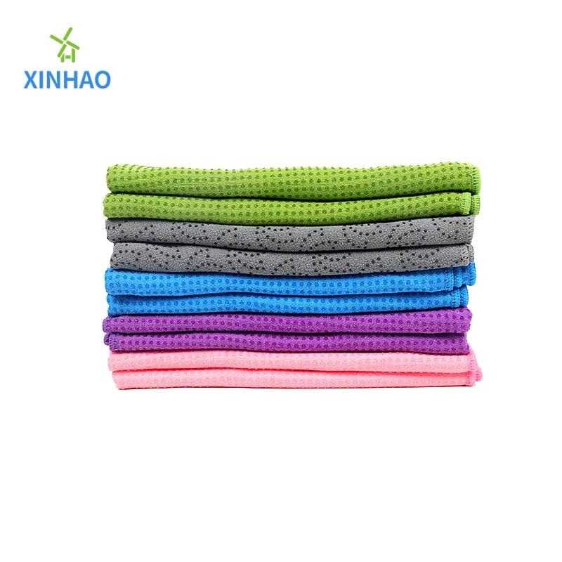A variety of colors microfiber sweat-absorbing solid color yoga towel wholesale, PVC silicone point anti-slip skin-friendly, suitable for fitness, yoga, Pilates, high-temperature yoga